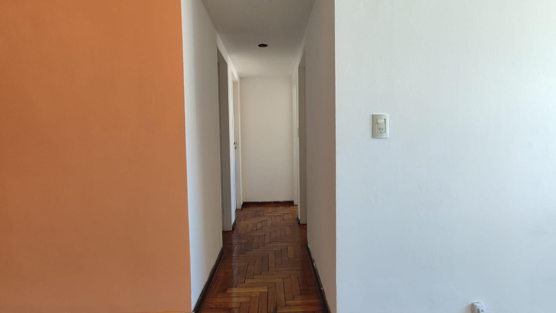 Departamento en Alquiler en Ramos Mejia Norte, $ 800.000