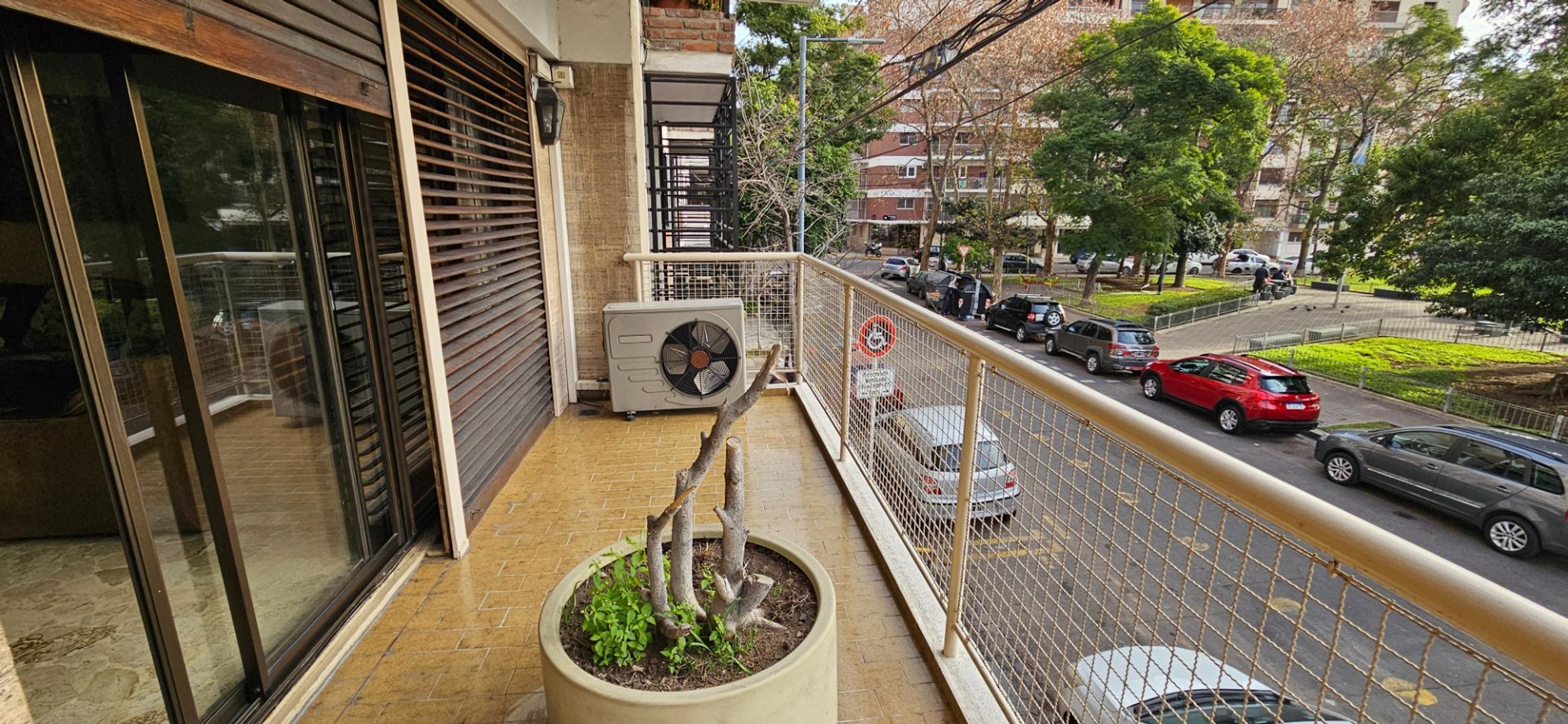 Nazarre 2500, Piso 1