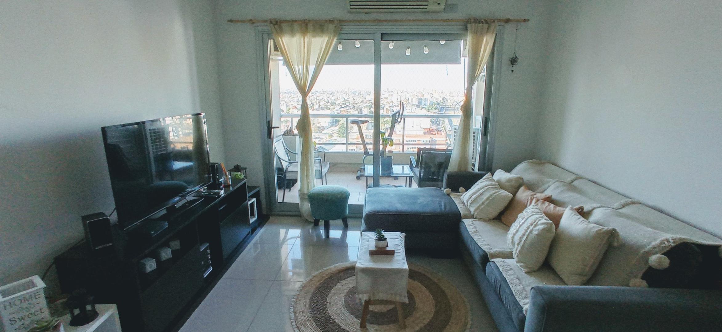 Departamento 3 ambientes con 2 baños