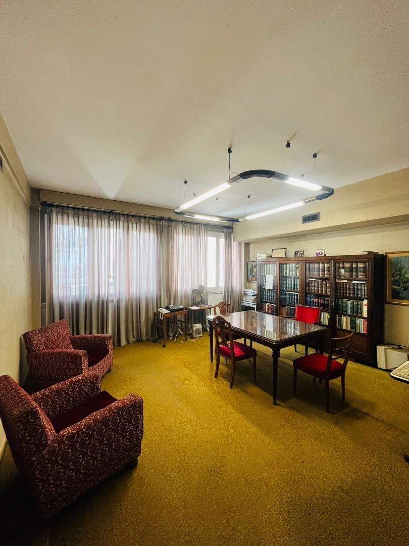 Oficina en Venta en Tribunales, USD 145.000