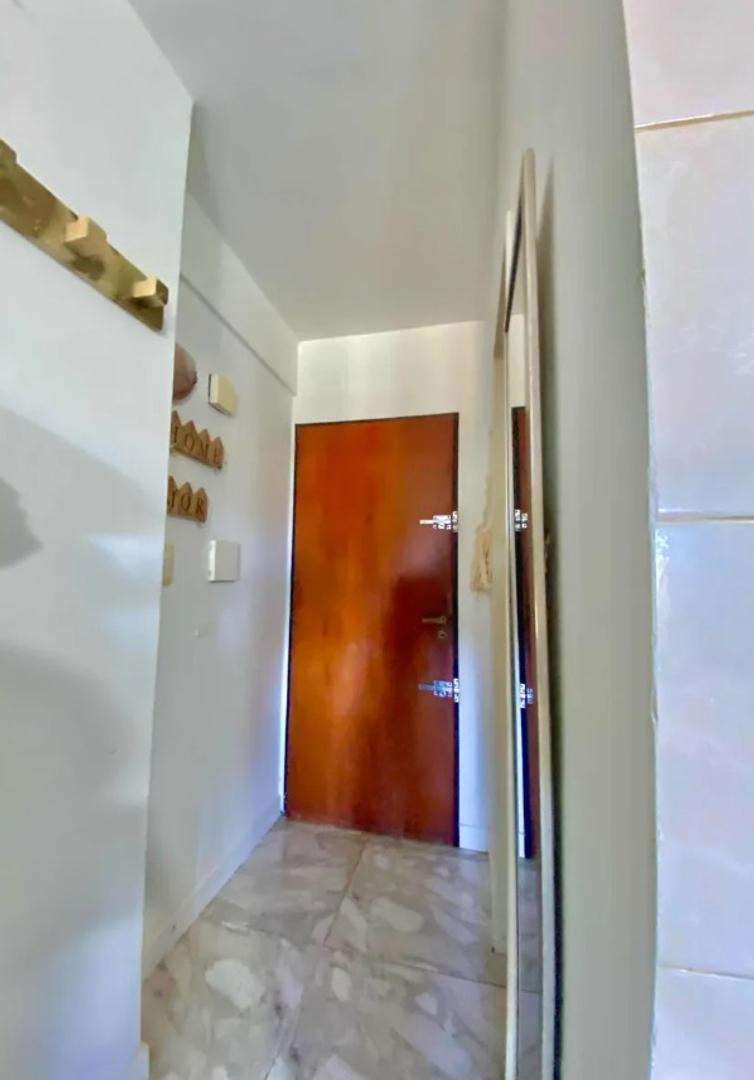 OPORTUNIDAD Duplex Remodelado 3 Amb en Country Boca Raton