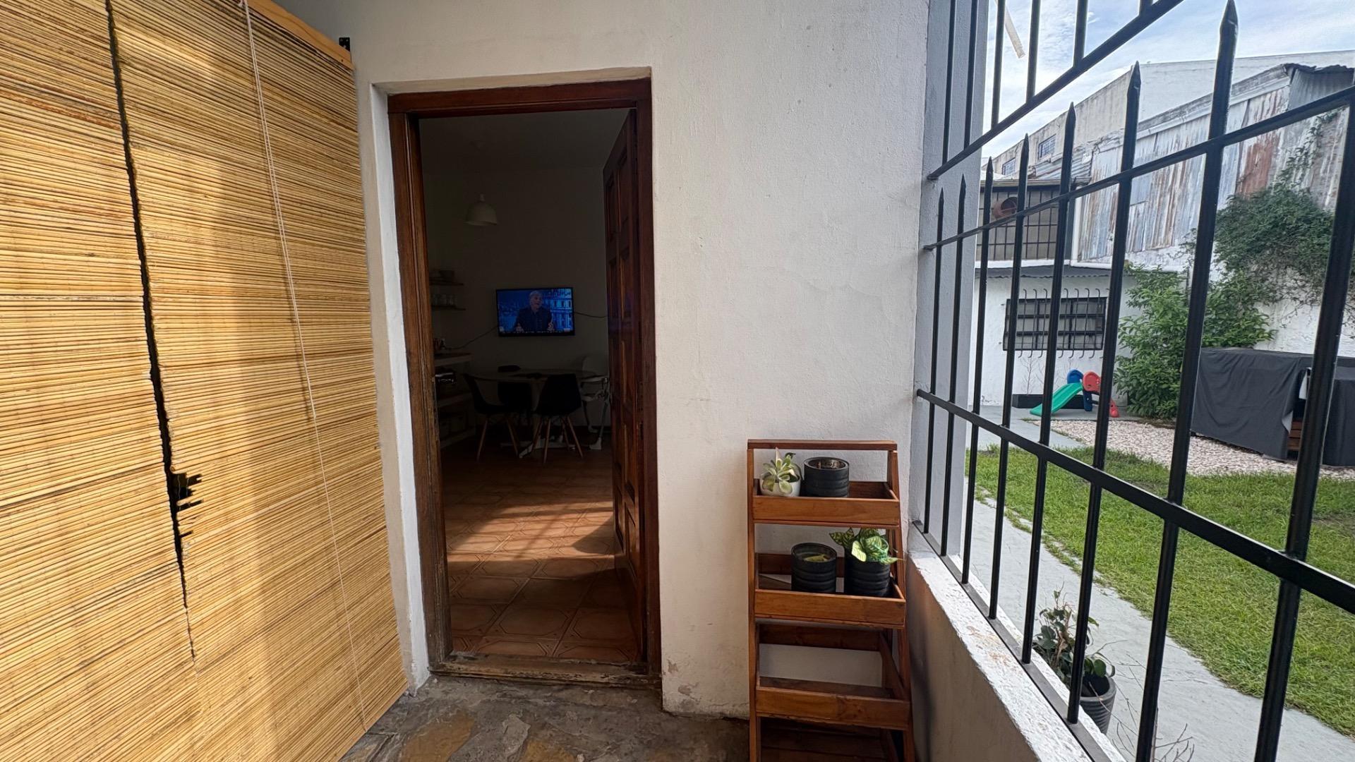 Casa en venta 3 ambientes Victoria con jardín y galpón