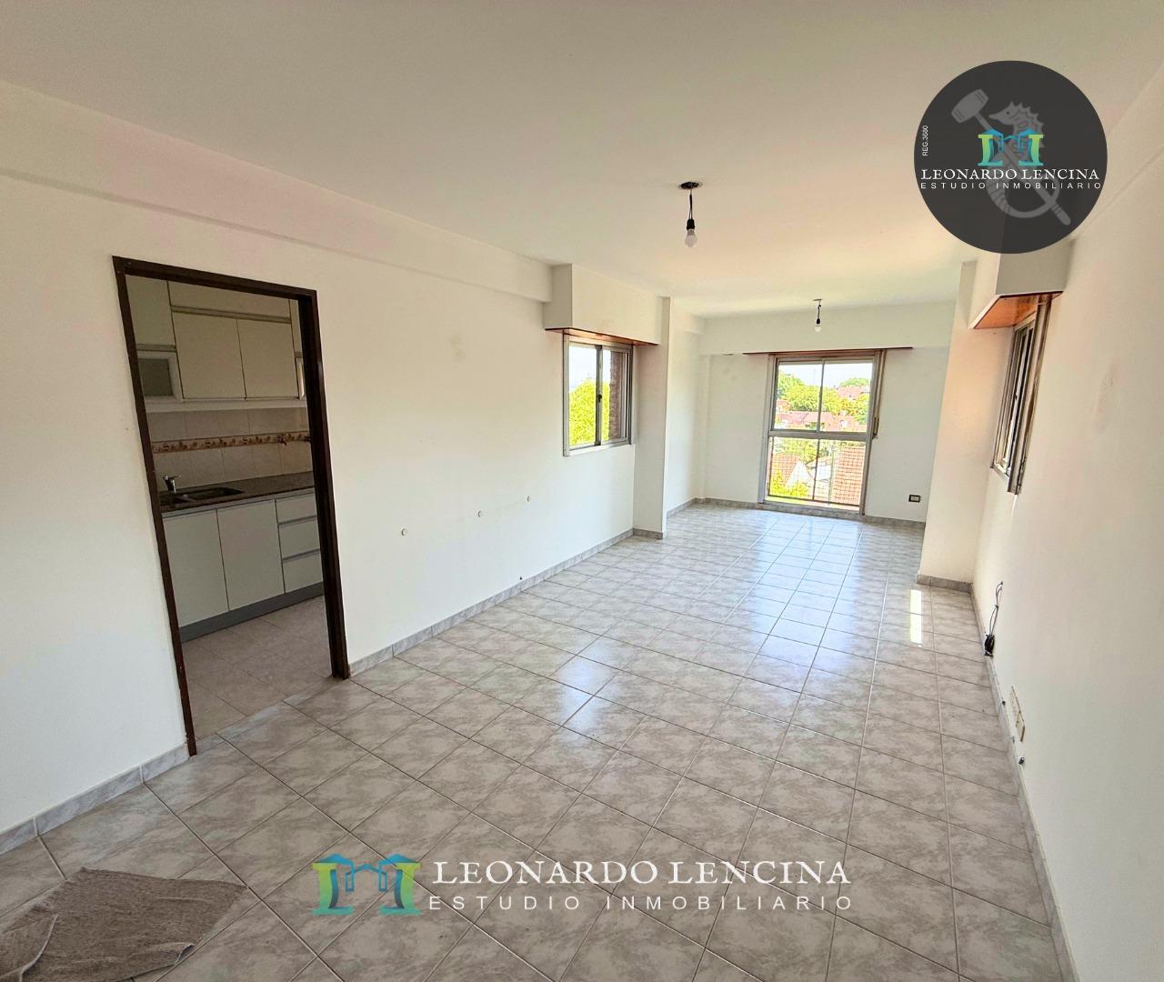 Pellegrini 4600, Piso 3