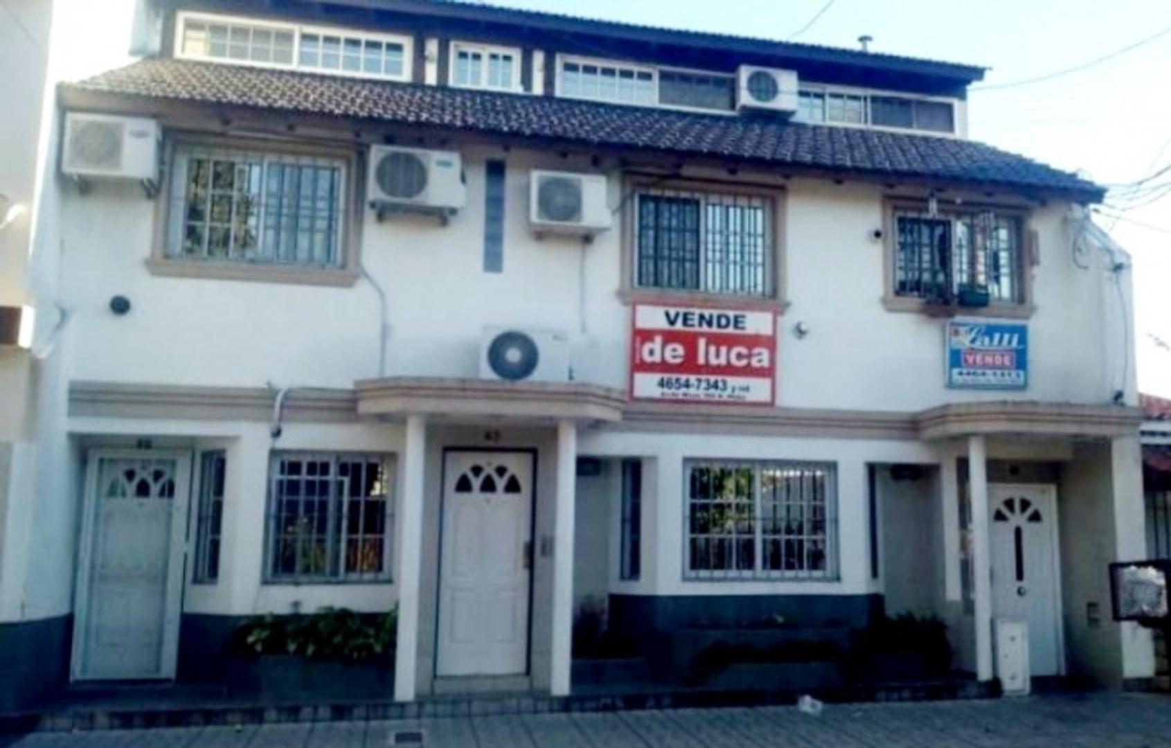 DEPARTAMENTO DE 2 AMBIENTES EN DUPLEX.