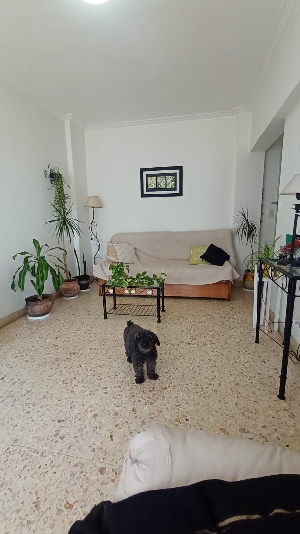 Corrientes 2130 , Piso 6