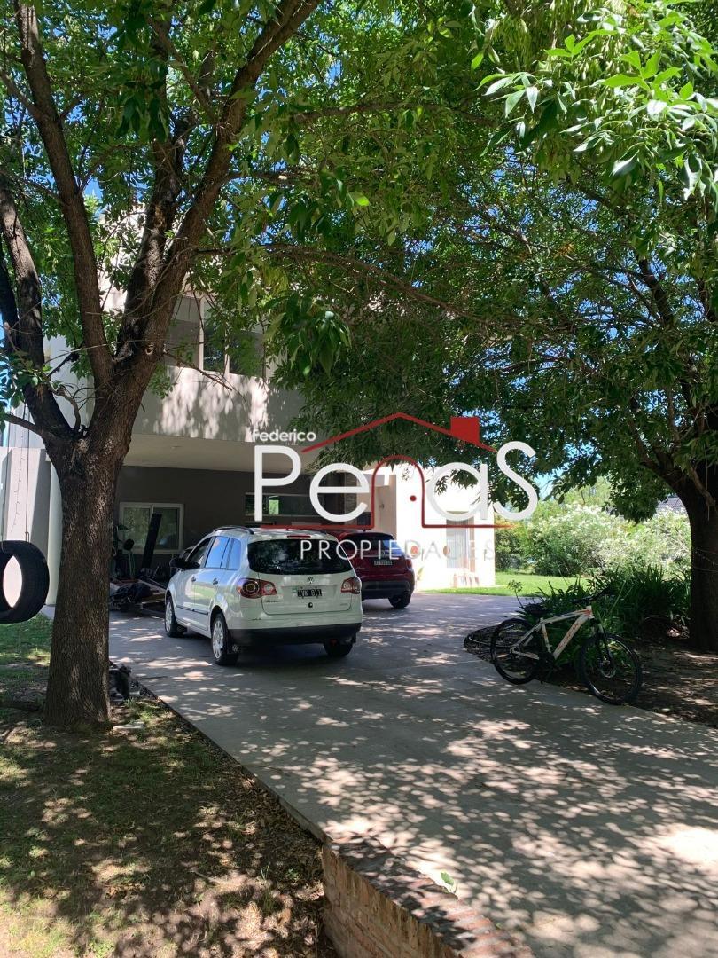 Casa en Alquiler en El Nacional Club De Campo, USD 2.000