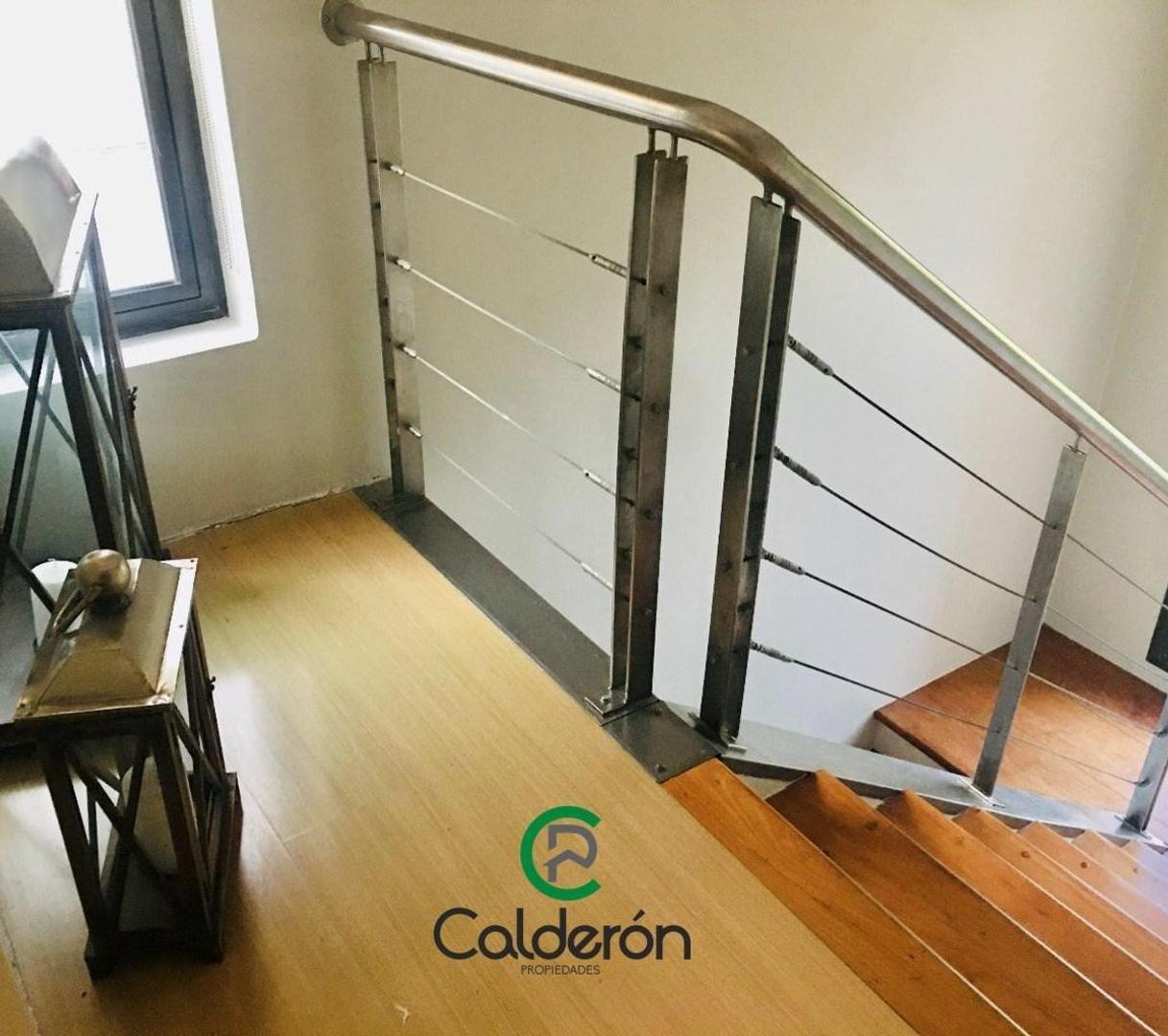 Casa  en Venta  en  Country Campos de Alvarez,