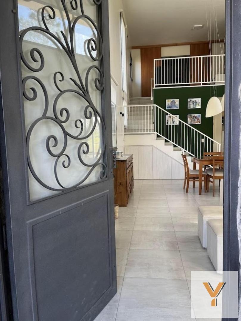 Casa en Venta en Los Molinos, USD 270.000