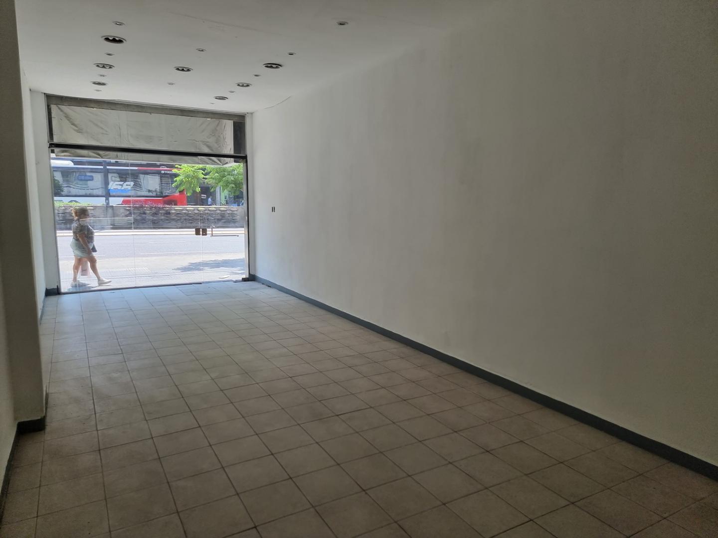 Local en Alquiler 50 años