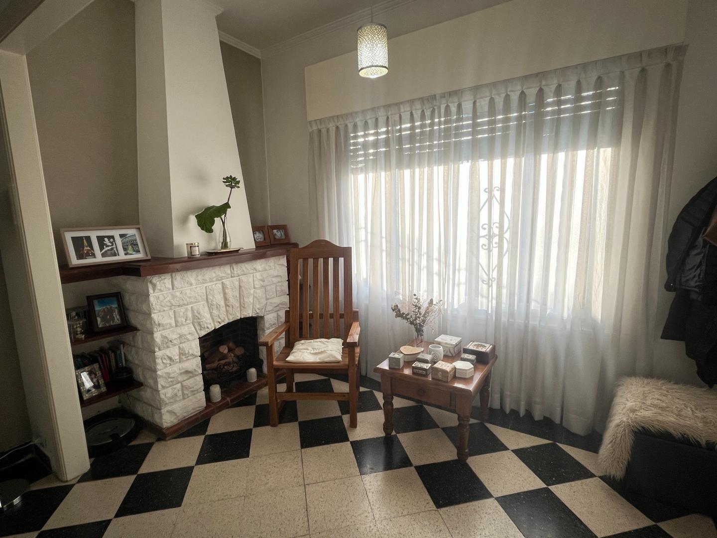 Adrogue chalet en venta 3 dormitorios RECICLADO A NUEVO