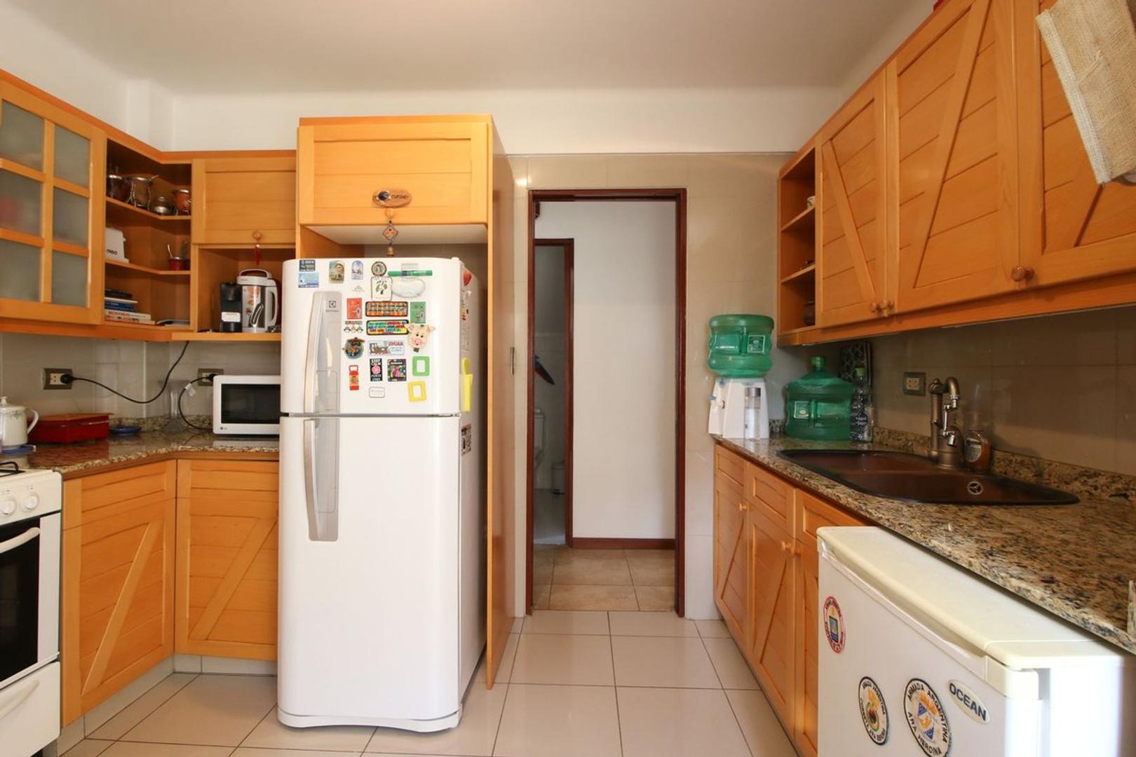 Casa Venta 5 Ambientes Cardenal Del Monte 2 Lotes