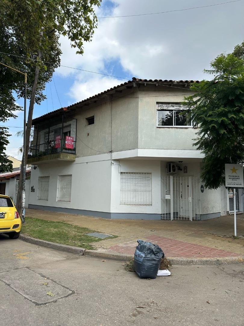 America 4100, Piso 1