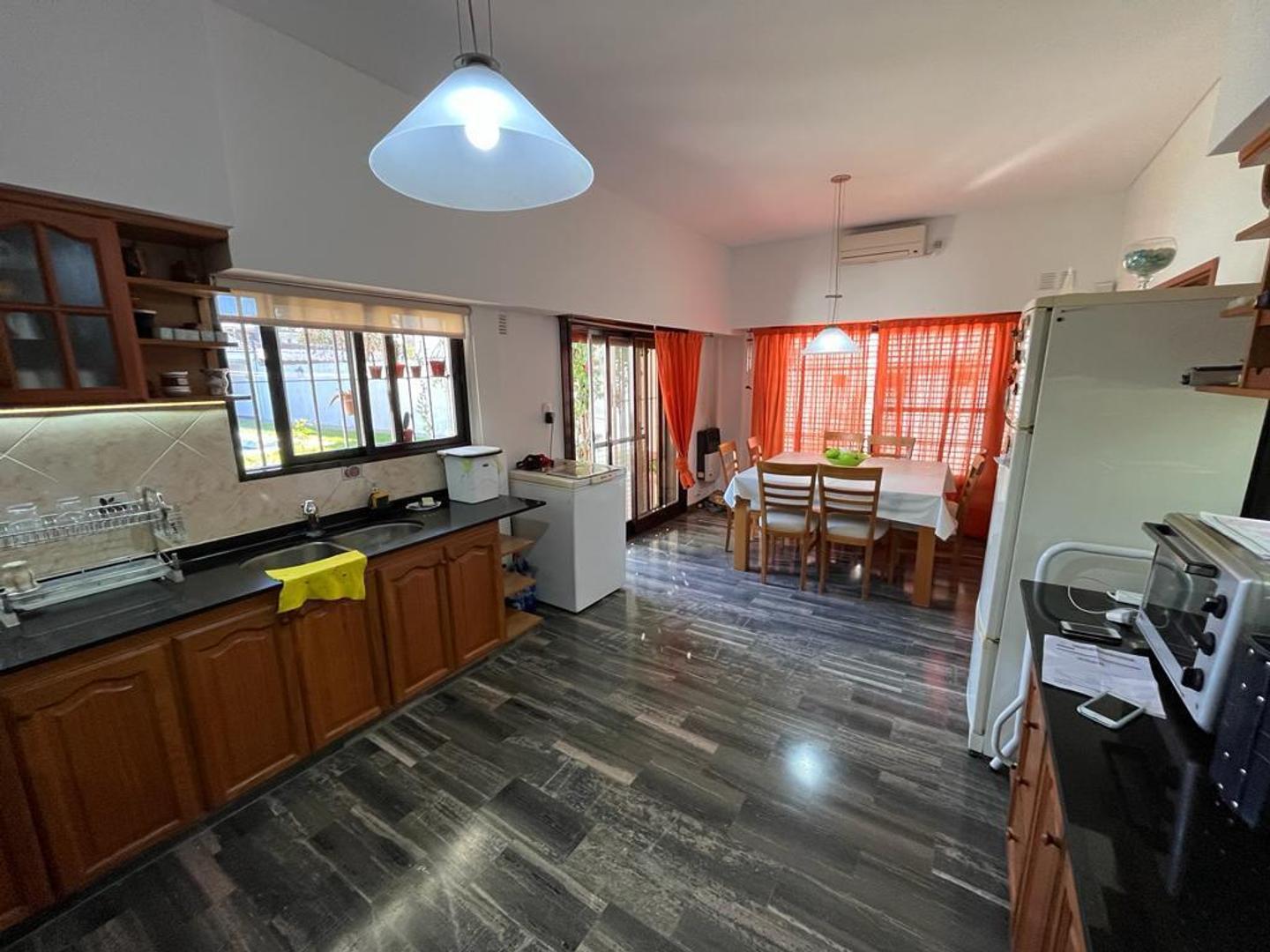 Casa en Venta en Villa Gobernador Udaondo, USD 230.000