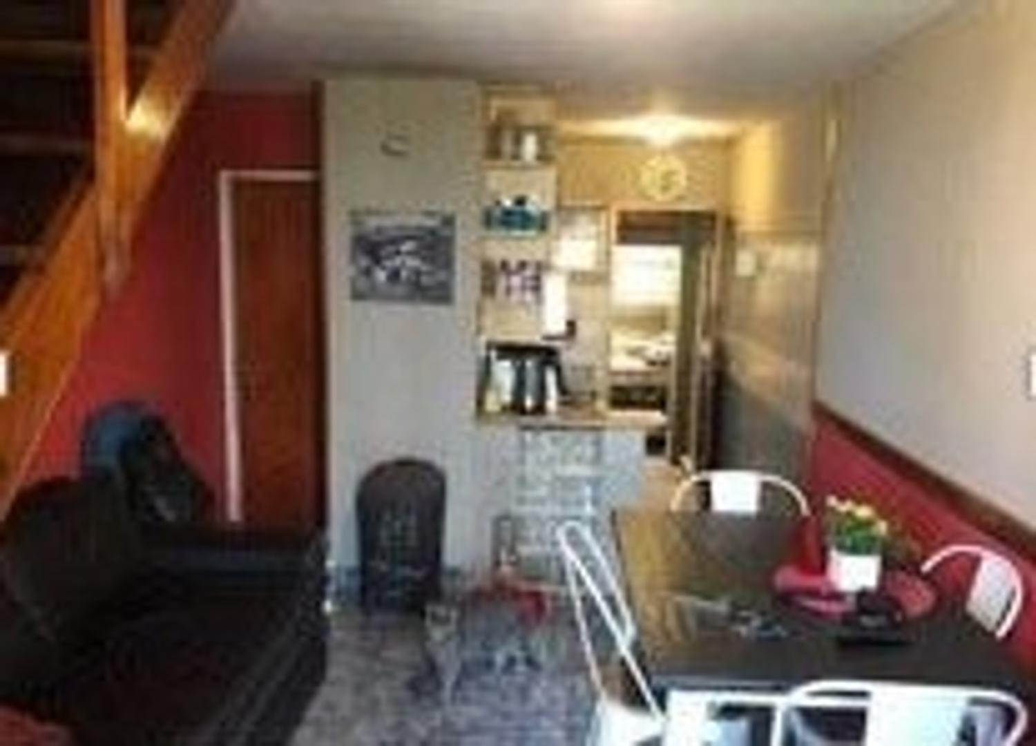 Depto Tipo Casa en Venta de 2 ambientes