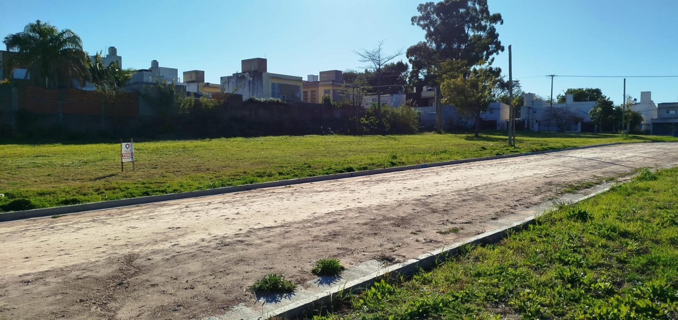 Lote En Venta A Metros De Lebensohn - Zona Paracao