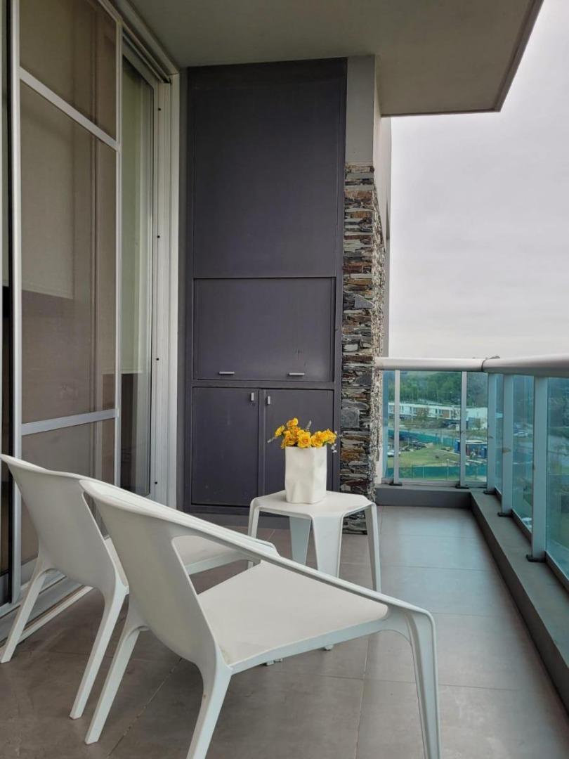 Departamento en Alquiler con 1 cocheras