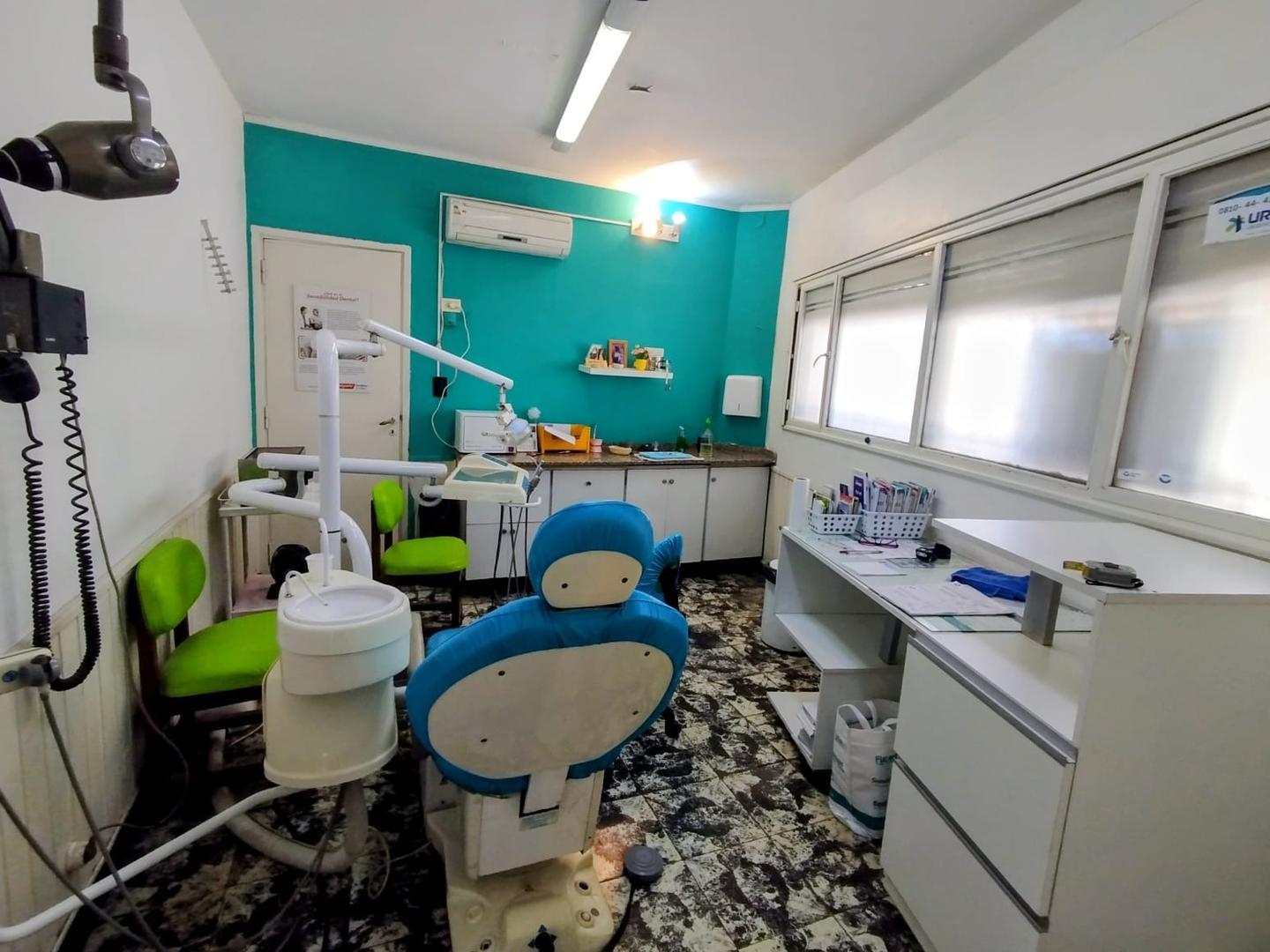 OFICINA PLANTA BAJA CON RECEPCION SIN EXPENSAS