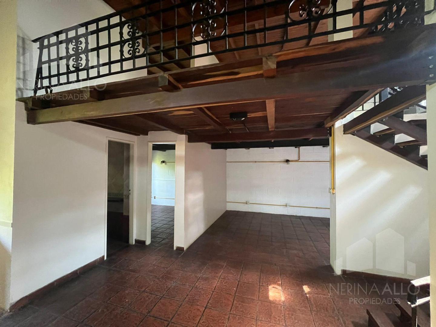 Casa 3 ambientes con 1 baño