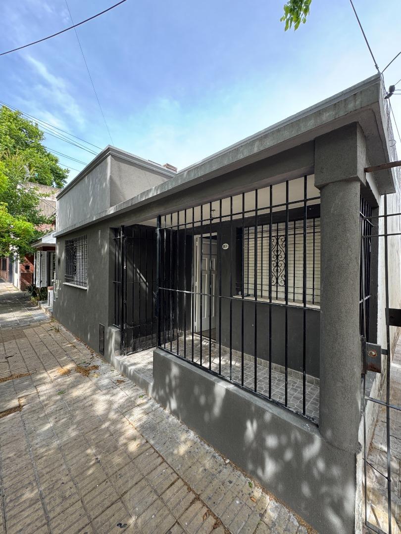 Alquiler Casa 3 Ambientes con Patio