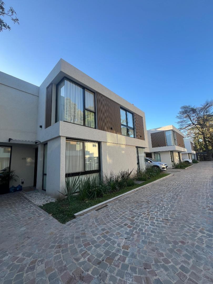 Impecable propiedad en Condominio Olsen Reserva Leloir