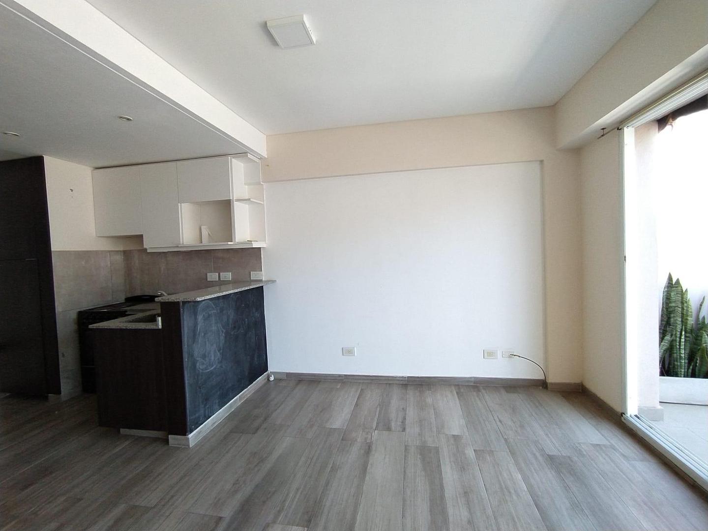 ALQUILER MONOAMBIENTE CON BALCÓN ATERRAZADO CONTRAFRENTE  