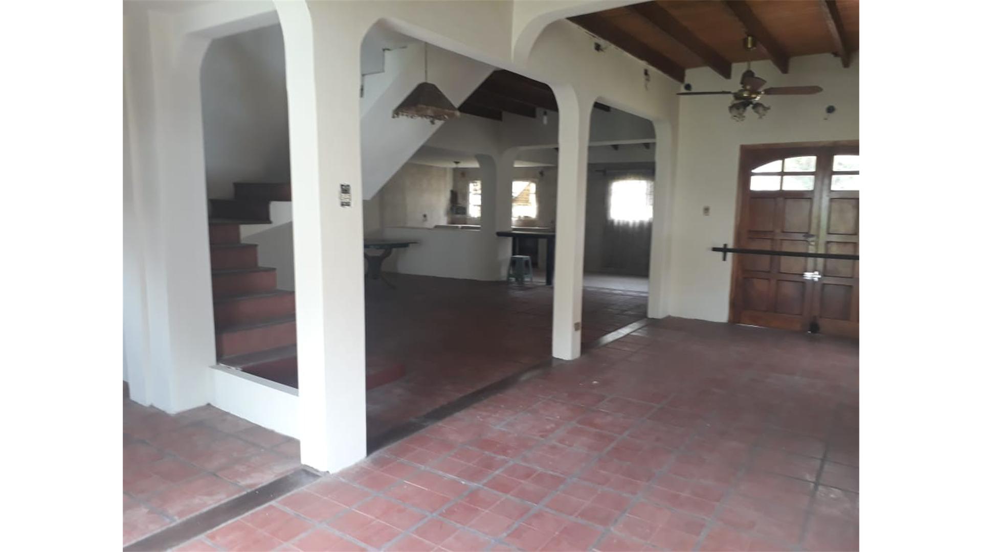 Casa en Venta en Ezpeleta Este, USD 120.000