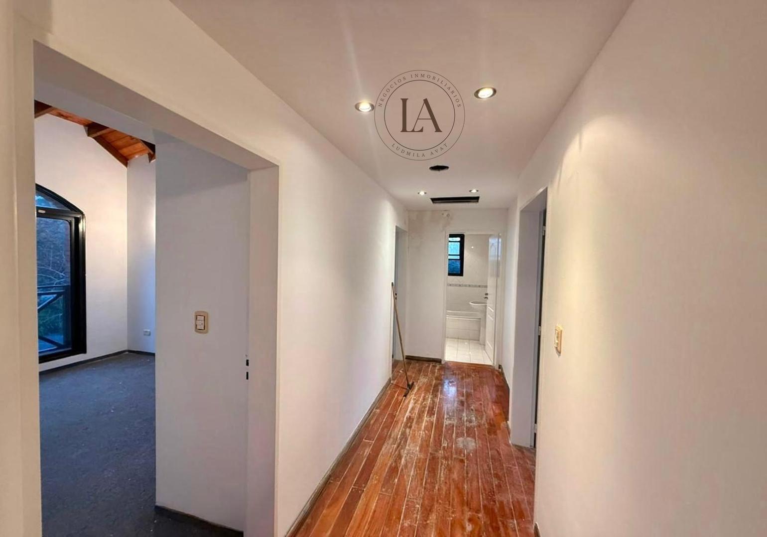 Casa 5 ambientes con 2 baños