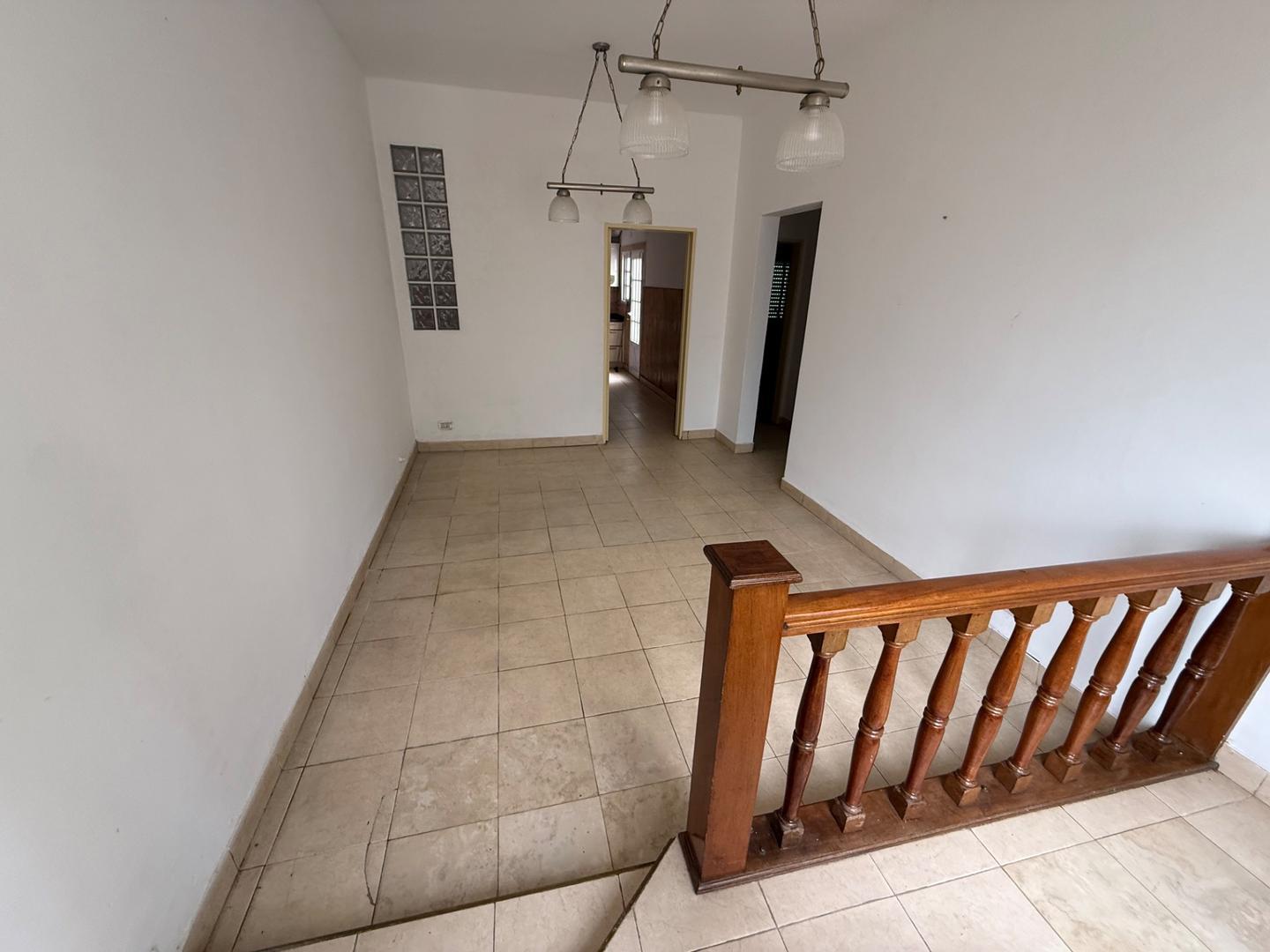 Alquiler departamento 3 ambientes en Bernal