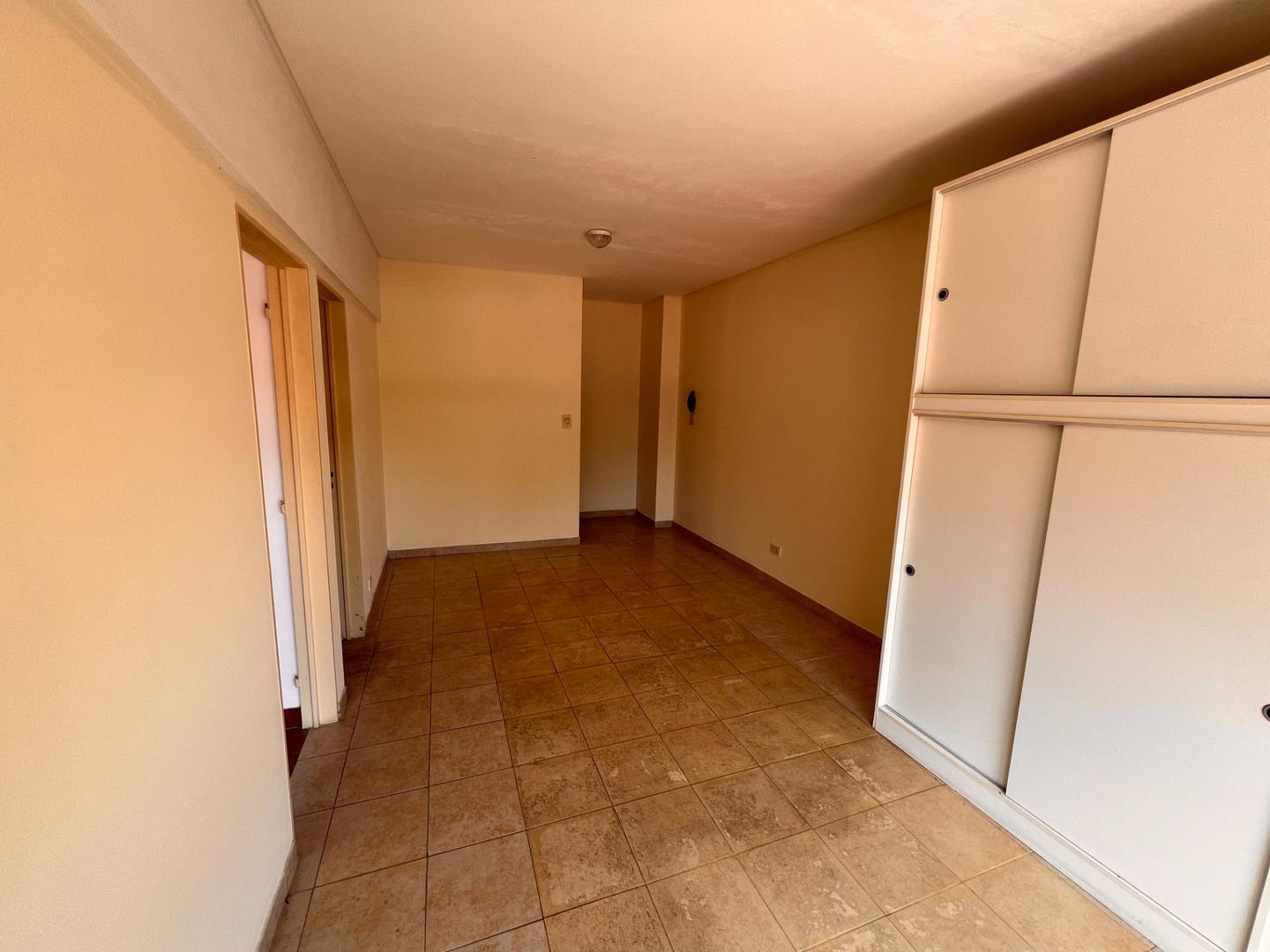 Jeronimo Salguero 1300, Piso 4