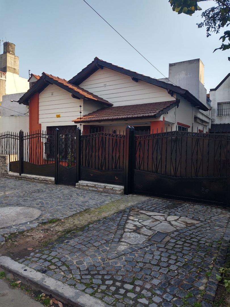 Casa en Venta en El Palomar, USD 175.000