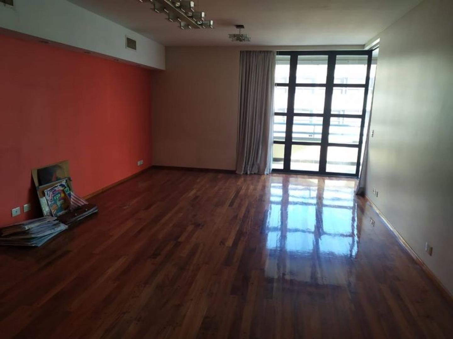 Departamento en Alquiler de 3 dormitorios