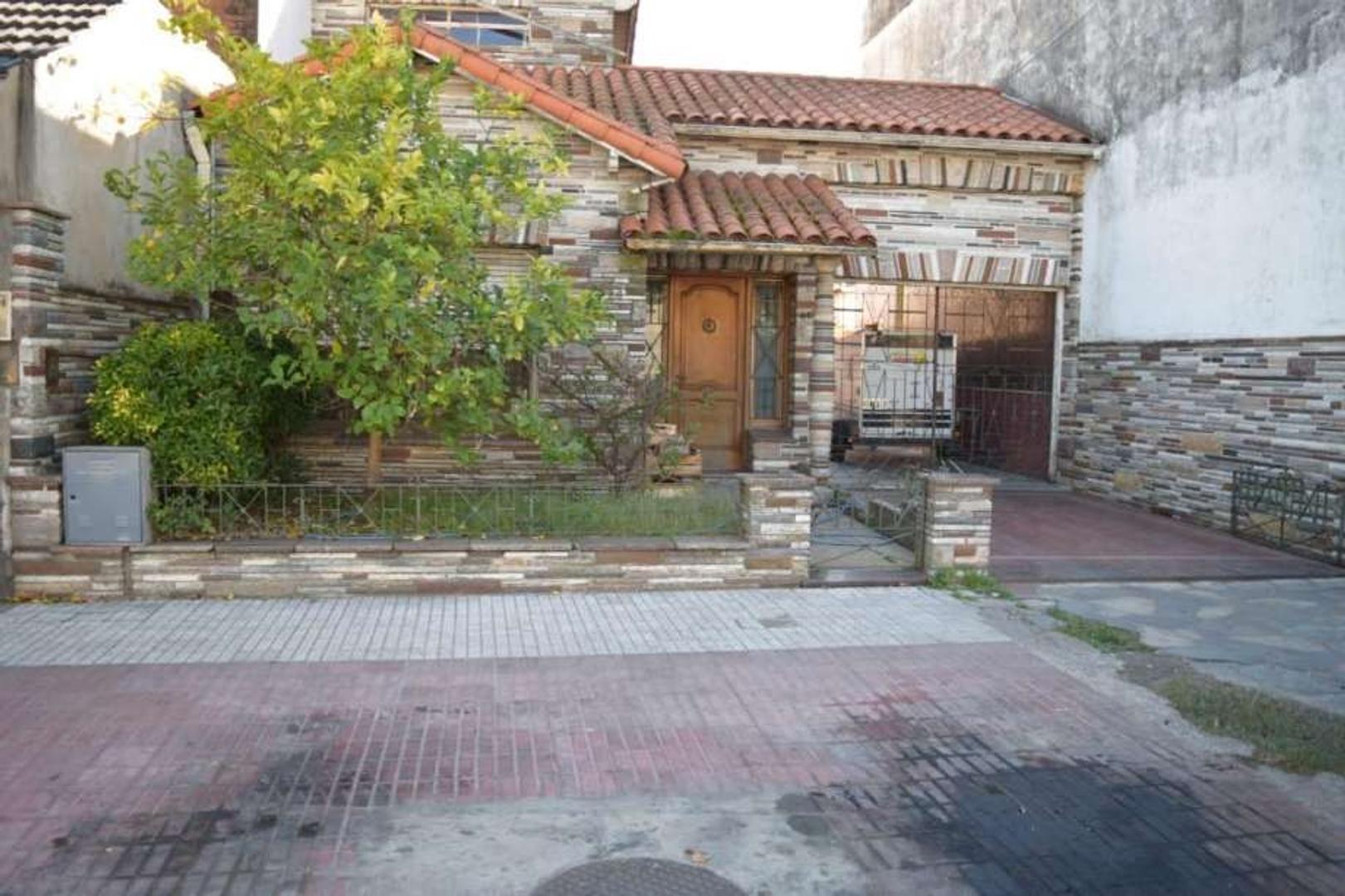 CASA EN VENTA EL SALVADOR AL 400 VILLA DOMINICO