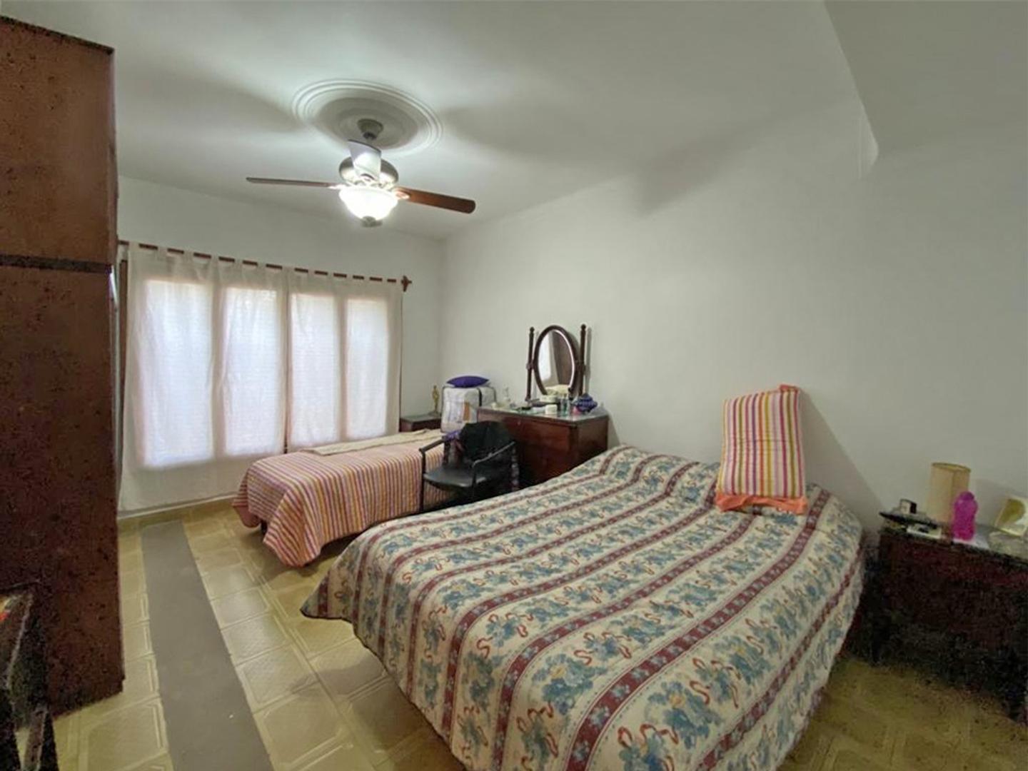 CASA - 4 AMBIENTES - MERLO