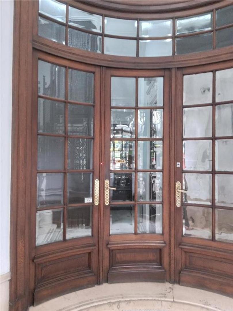 Oficina en Alquiler en San Nicolás, USD 1.000