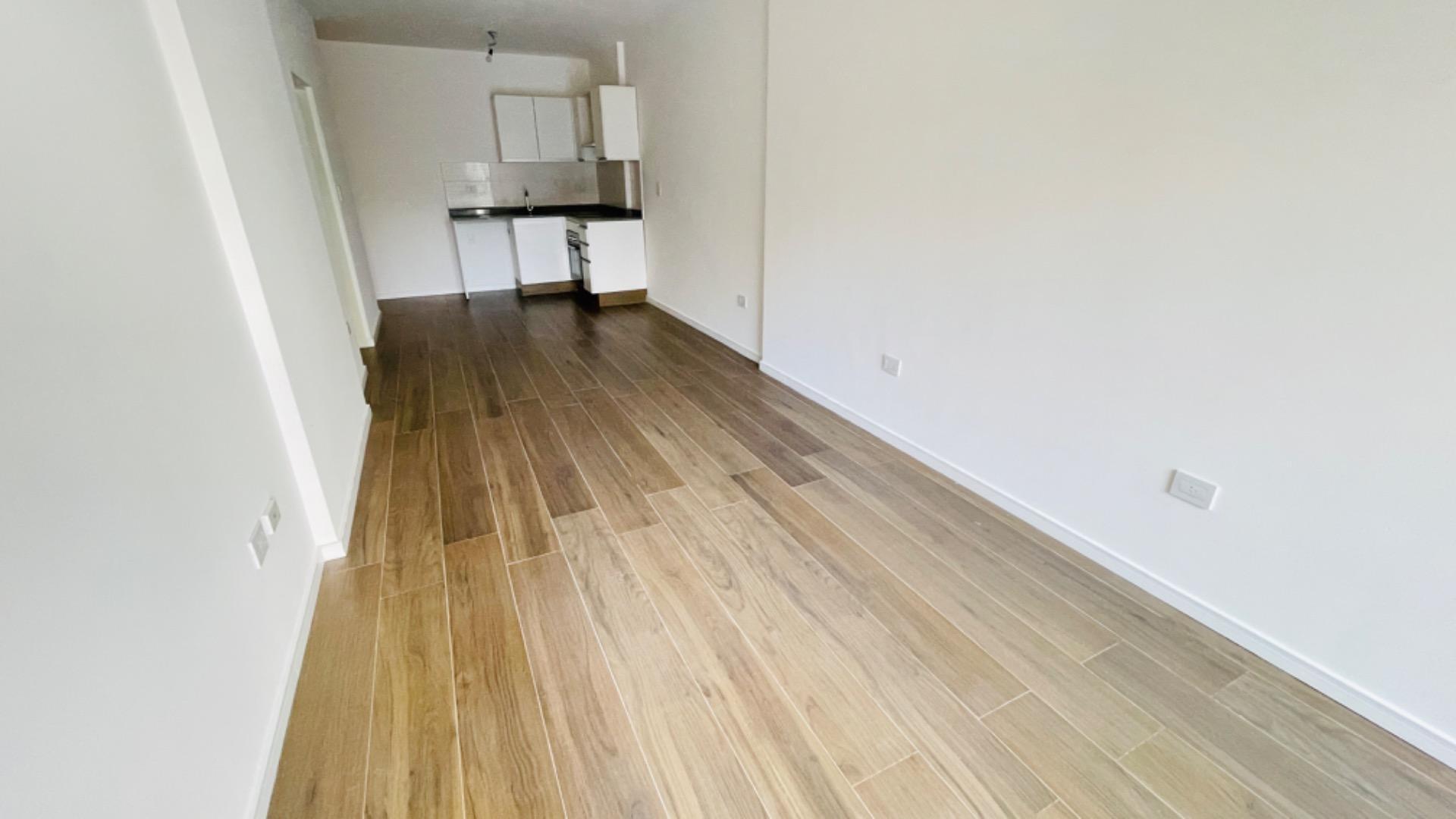 San Juan 2930 , Piso PB