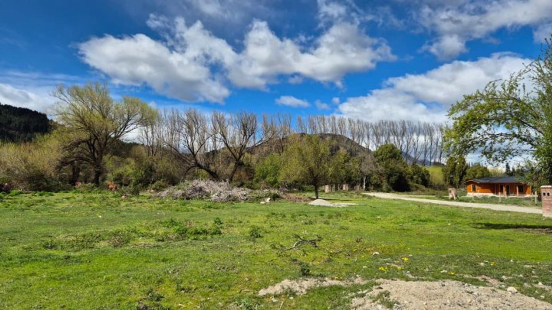 (RA001) LAGO PUELO (Paraje Entre Rios) Terreno de 1.800 mt²  Loteo "Las Pitras"