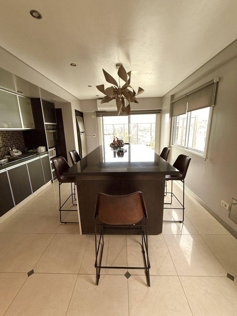 Departamento en Venta de 4 dormitorios