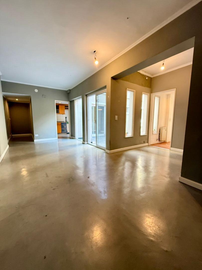 3 AMBIENTES CON DEP.SERV, PATIO Y TERRAZA PB AL CONTRAFRENTE