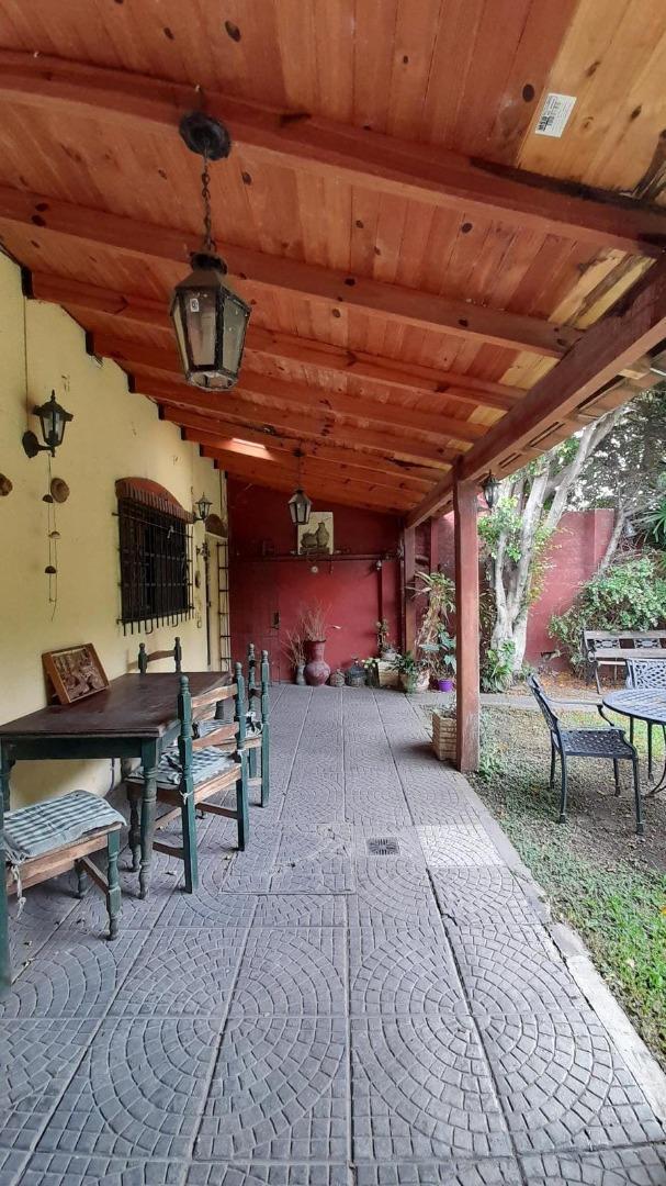 Casa en Venta con 1 cochera