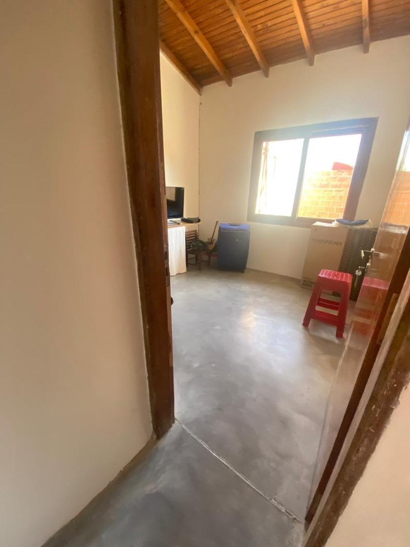 Chalet de 4 ambientes en barrio CAISAMAR