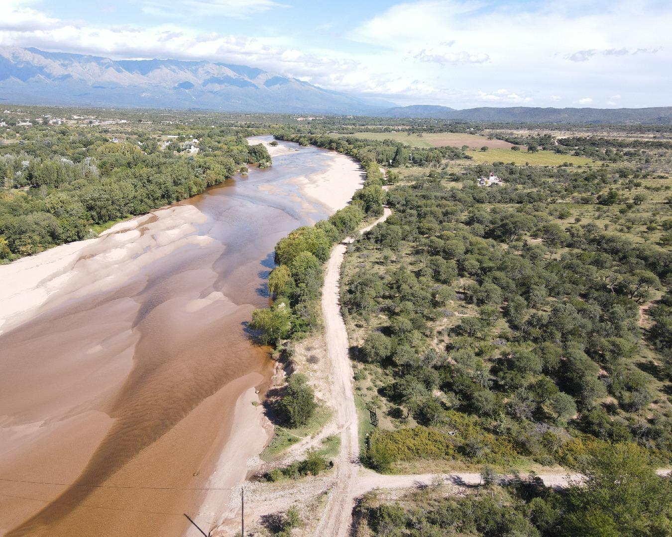 VENTA TERRENO ARROYO LOS PATOS