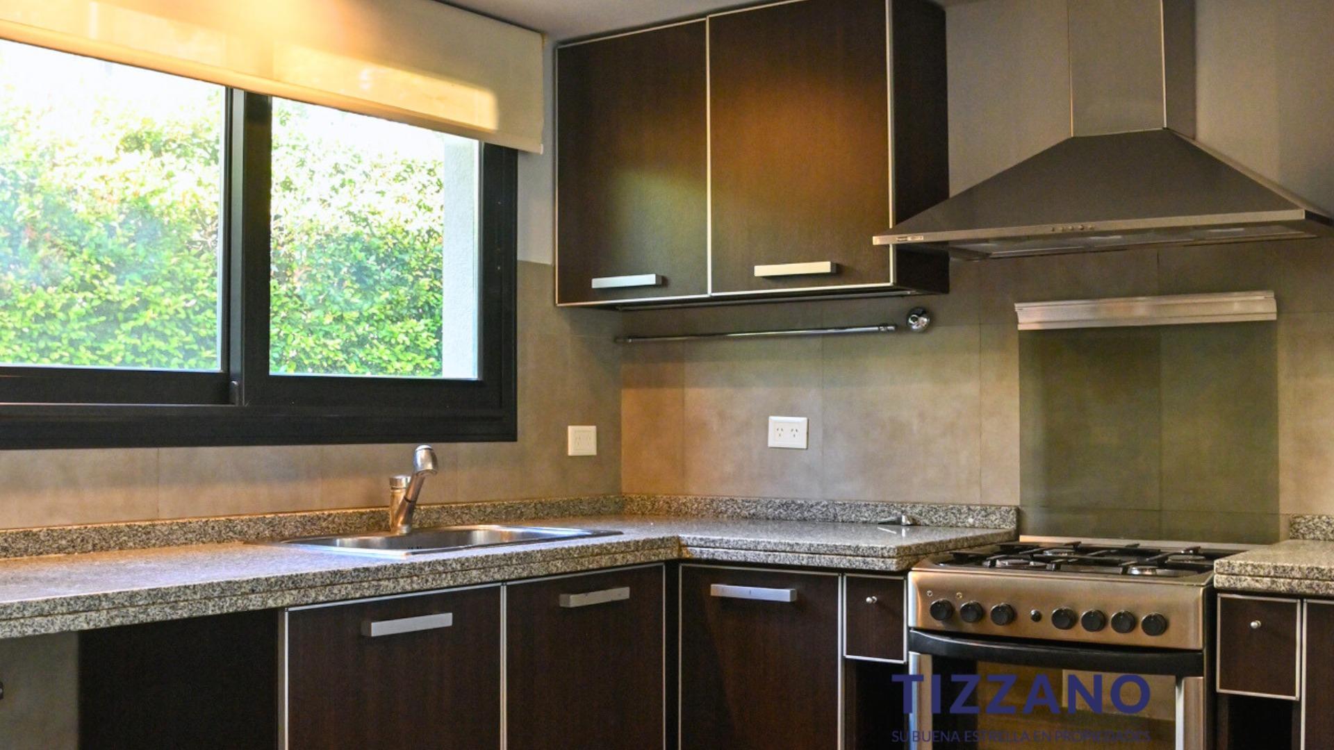 CASA EN VENTA, FINCAS DE IRAOLA