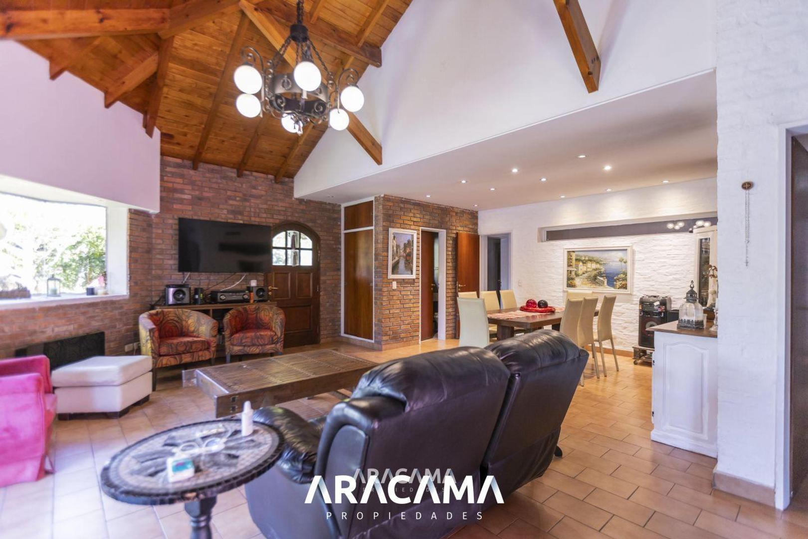 Casa en Venta al Este