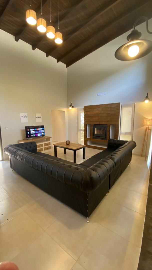 Casa Monoambiente con 2 baños