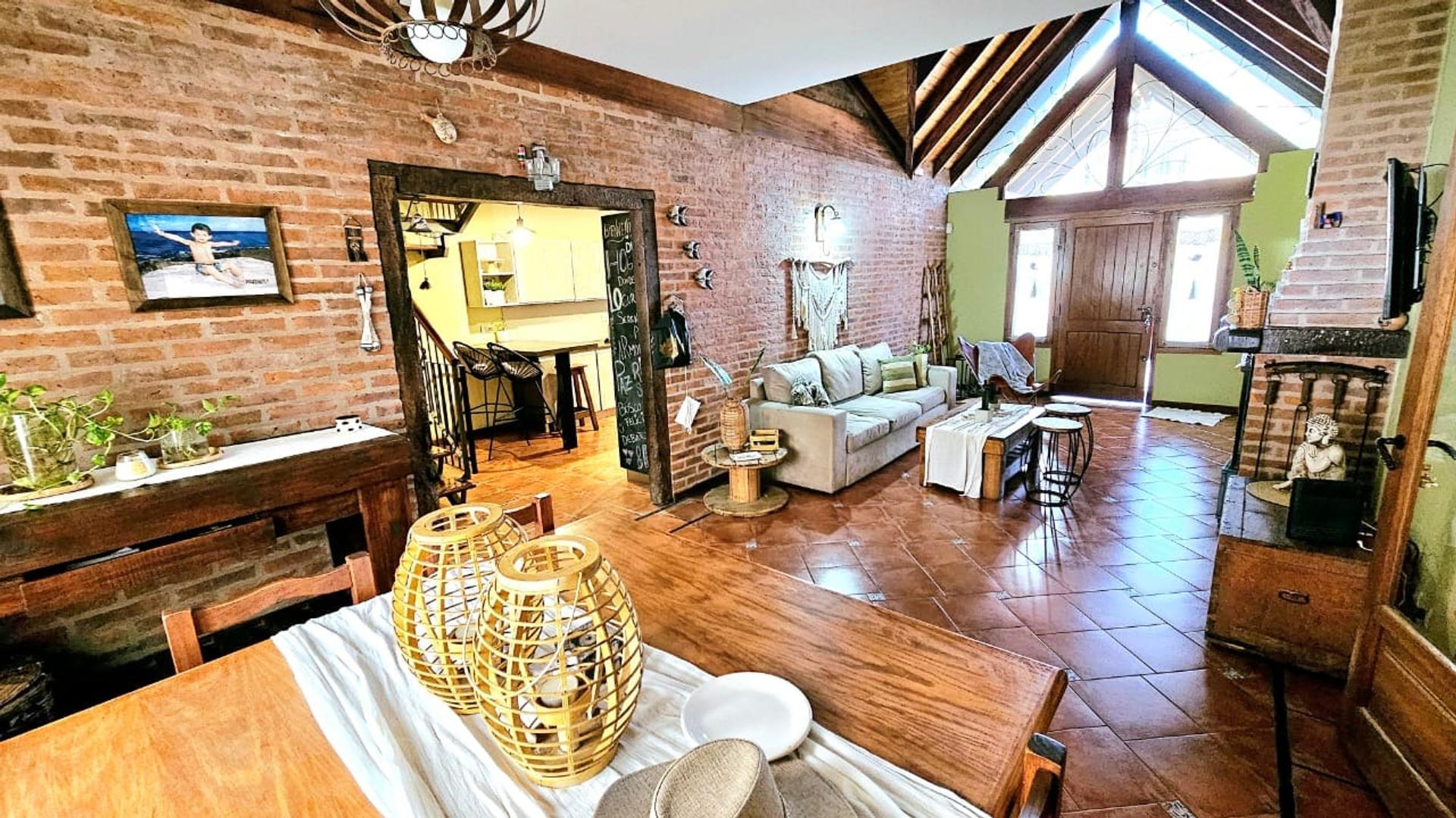 CASA EN LOTE PROPIO EN VENTA