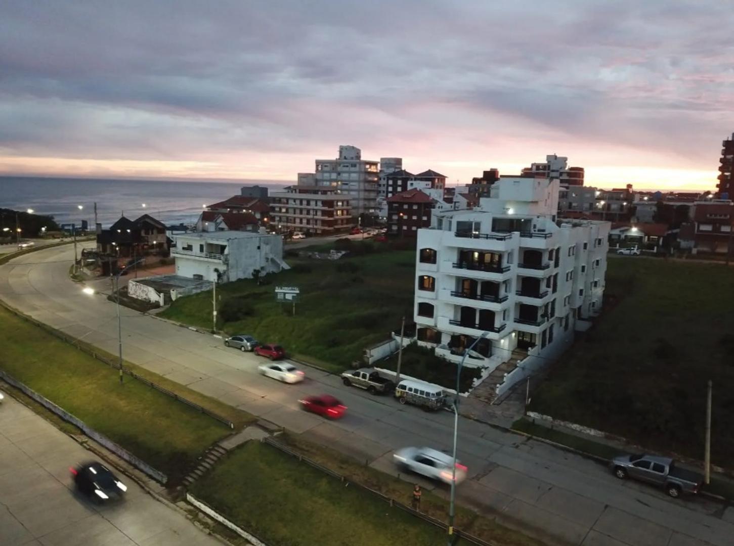 Depto. 2 amb. ALQ 9  MESES con COCHERA y BALCON