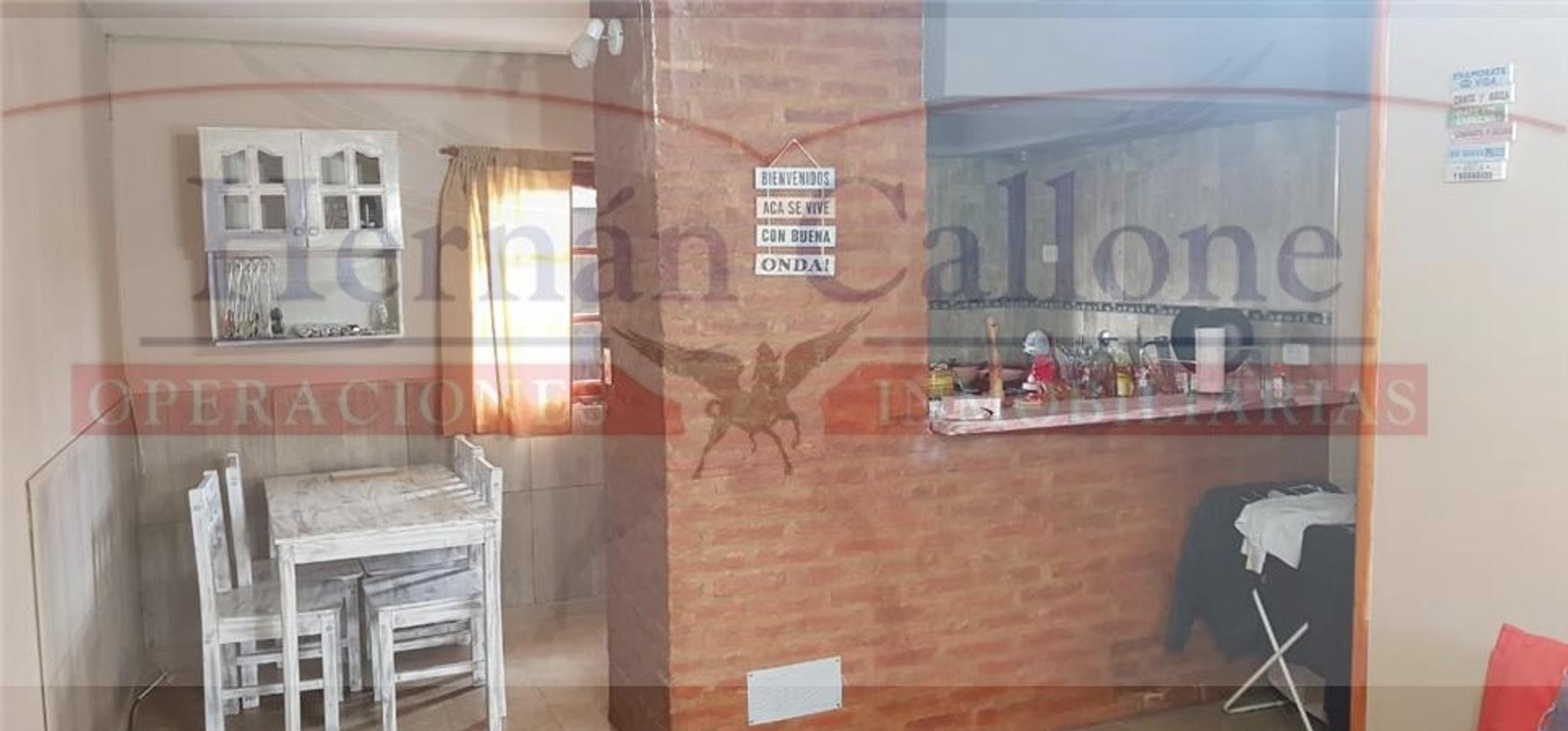 Departamento en Venta en Villa Luzuriaga, USD 105.000