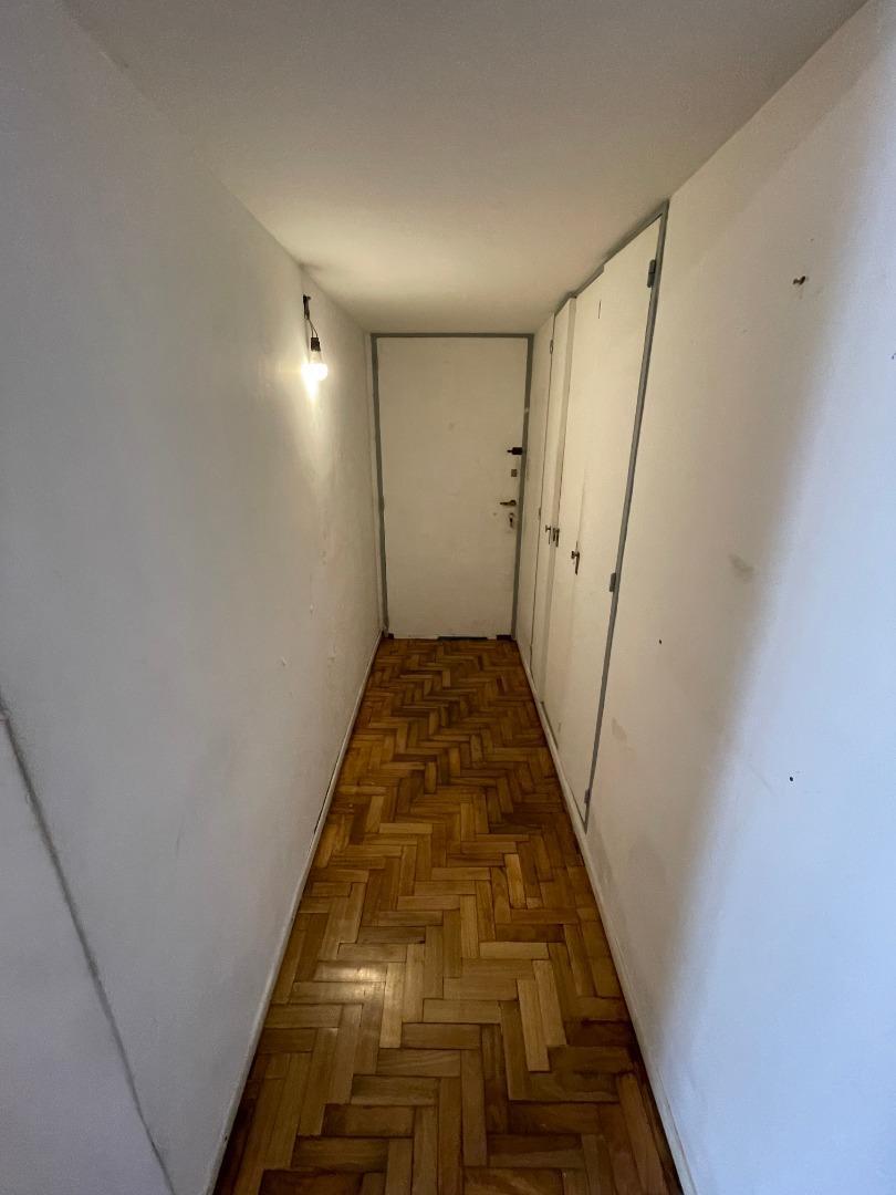 Avenida Maipu 1389 , Piso 1