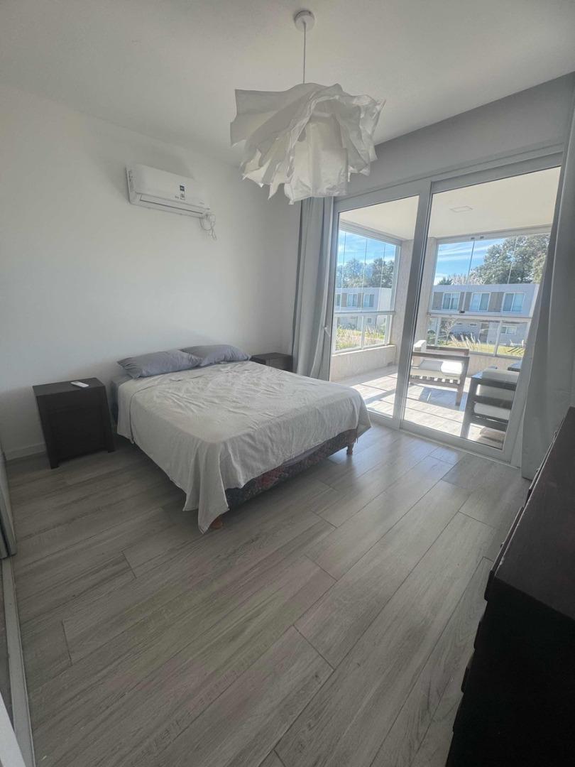 Departamento en Alquiler con 1 cocheras