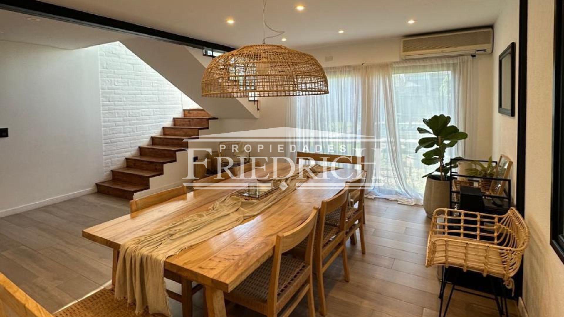 Casa en Venta de 4 dormitorios